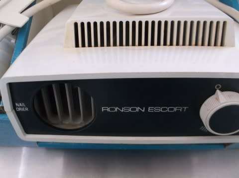 VINTAGE RONSON HAIR AND NAIL DRYER
